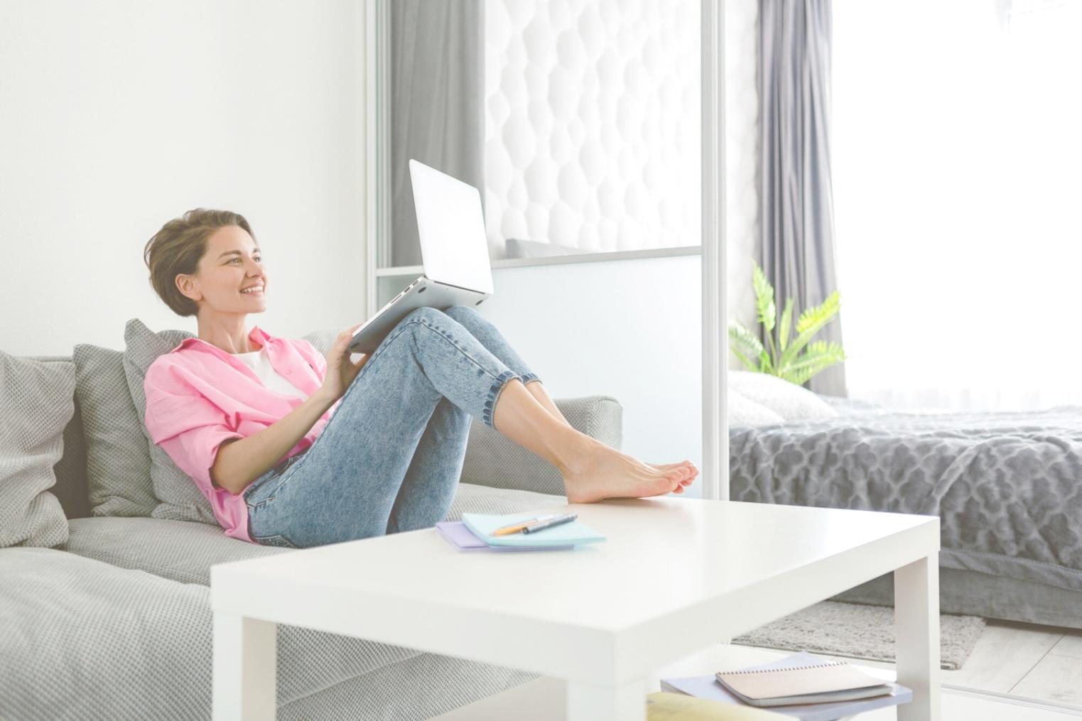 One-on-one coaching session for financial discussions